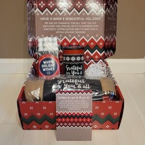 NIB Grateful For You and All You Do Holiday Gift Mug Socks Blanket Christmas
